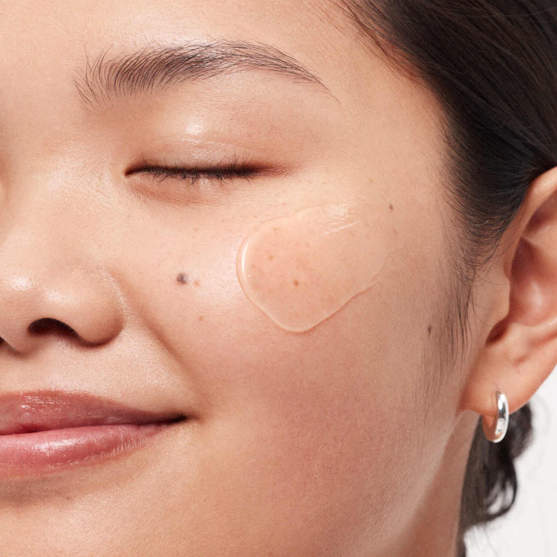 sun-101/how-to-choose-a-sunscreen-for-sensitive-skin